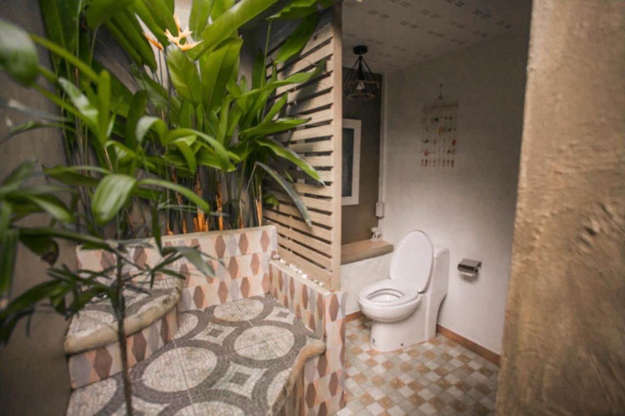 Cozy Huts Hotel Трат Екстериор снимка