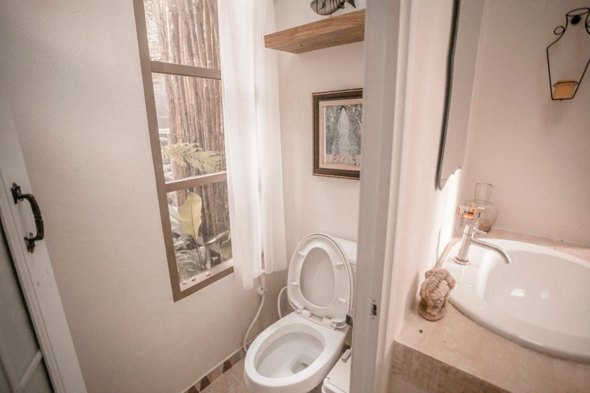 Cozy Huts Hotel Трат Стая снимка