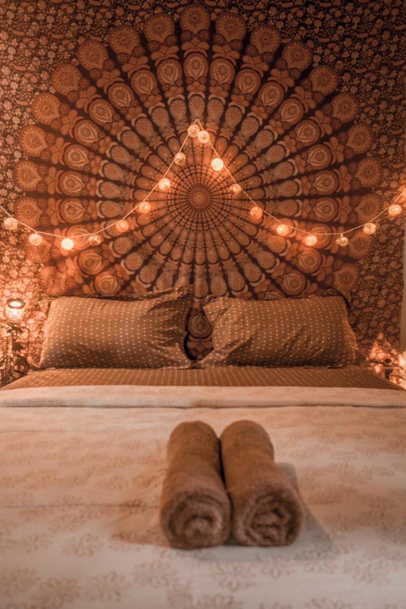 Cozy Huts Hotel Трат Стая снимка